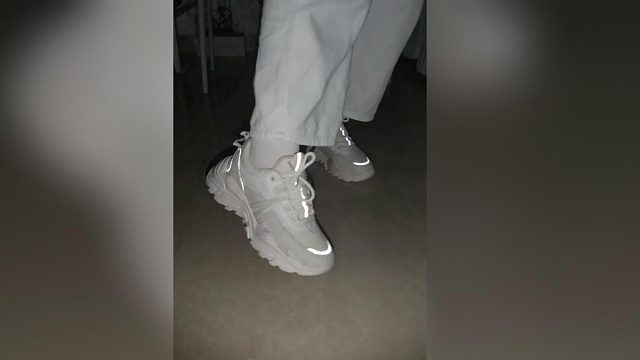 白天不懂夜的黑，这么闪的老爹鞋，第一次穿......