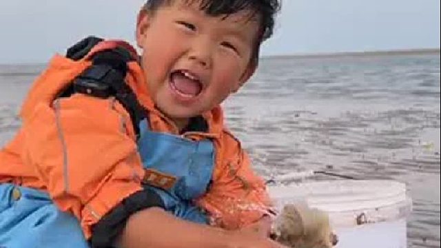 户外赶海抓海鲜