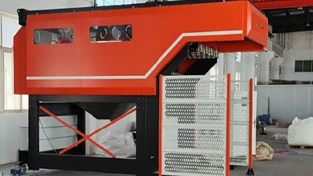 1助力饲料行业发展逐层式拆包机