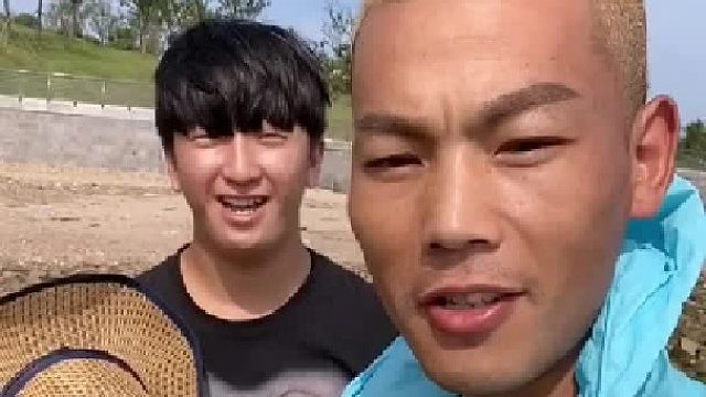 户外赶海抓海鲜