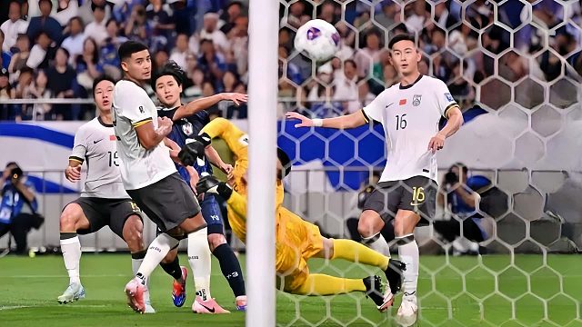 热血球迷心麻木《国足再次创纪录》