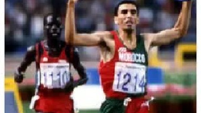 跑得慢的该不该给跑的快的让道？