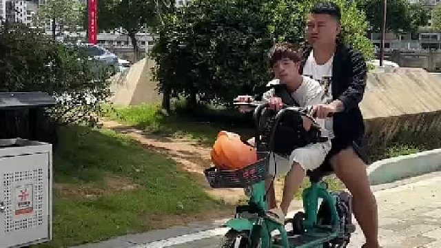 小猴他家到底有没有别墅？