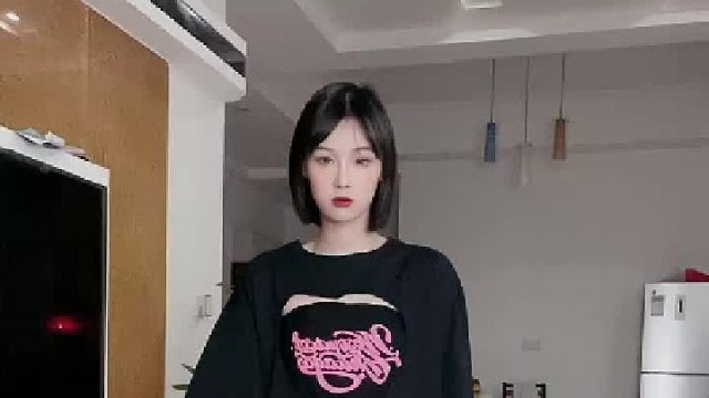 深情没用的，他们只喜欢漂亮的