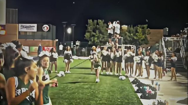 挥手不是抱歉 是妹妹你还得练