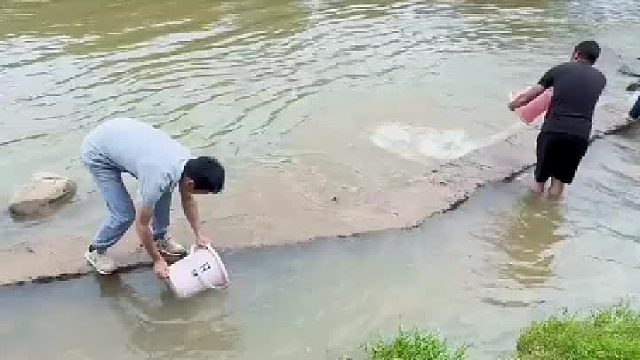 人饿的时候就想着吃饱..人一吃饱就想着各种奇奇怪怪