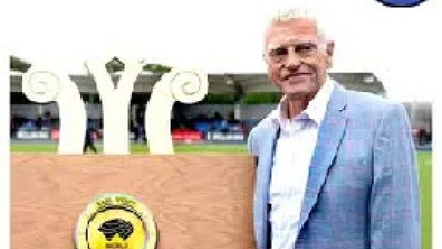 哪些比赛被授予了田径文化遗产的牌匾？