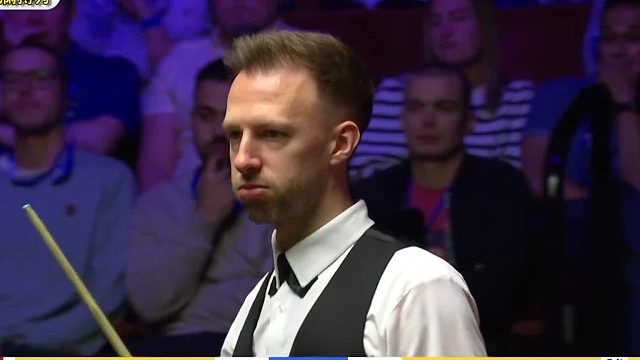 小特化身角度大师，竟秀了马叔一脸