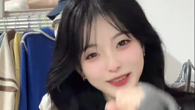 音乐一响 甜妹登场