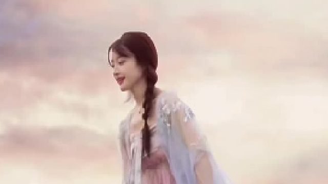 我是你头顶的云，是你耳畔的风