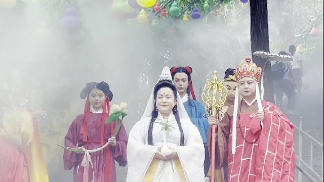 这一辈子，总要去一次观音山，感受一下人间烟火，不求大富大贵，但求平安一生