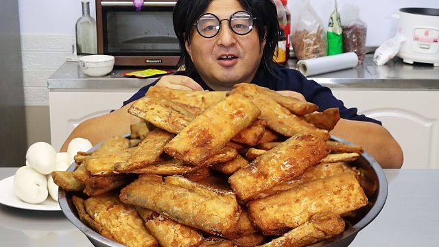 100元买了8袋带鱼段，做个“干炸带鱼”，外酥里嫩，一次吃过瘾