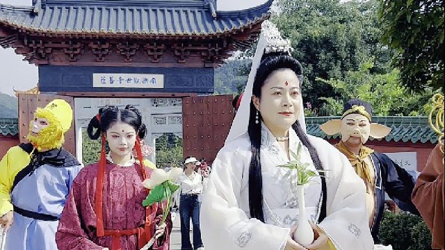 这一天，陪着家人朋友来东莞观音山，登高许愿，尤为重要！