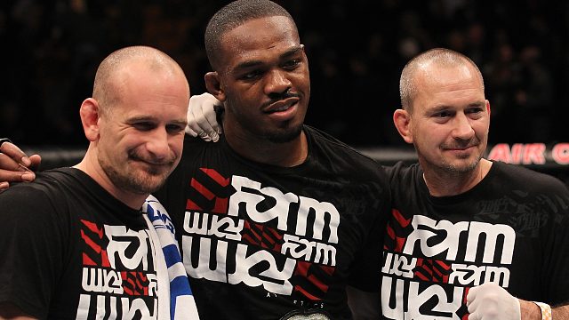 琼斯的外在配置也是令他无解的武器