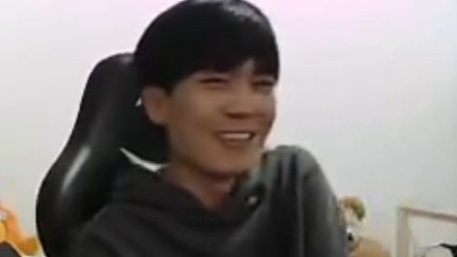 香菇滑鸡：强化家人侠遇到反恐精英水友，4-1才两星全程坐牢