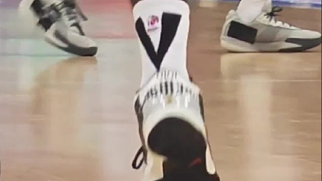 皮特森球鞋，致敬科比女儿Gigi