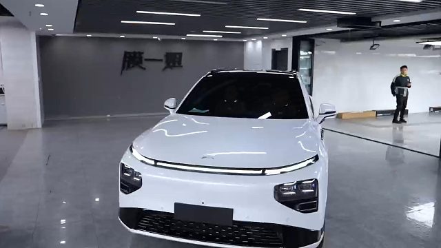 国产汽车贴膜哪个牌子性价比高？小鹏G9装贴隐形车衣