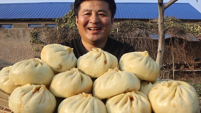 民间传统美食猪油渣包子，满满小时候的回忆，一口下去油香四溢