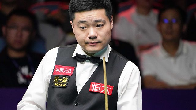 丁俊晖再次大胜米尔金斯，梦幻开局稳住局面，对手直接被征服