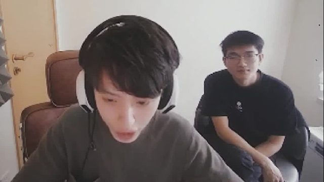 大师吃坤挑战 不成功不下摇