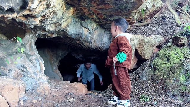 云南山洞发现一巨物，越看越感觉不对劲，2岁宝宝吓得哇哇大叫