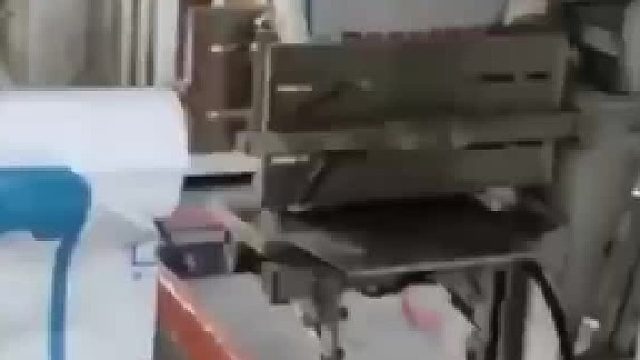 聚合物水泥防水涂料全自动阀口包装机