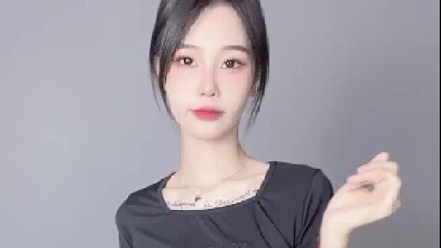 时光流转，唯有内心的美丽永不褪色。