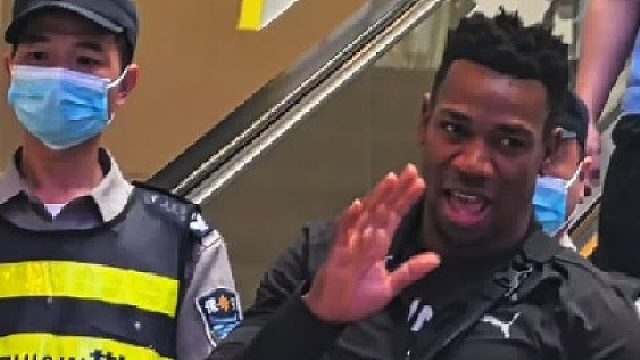 喜欢布雷克的女孩子真的很多很多