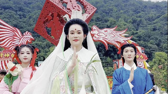 许新年心愿就去东莞观音山，陪着家人朋友来登高许愿，把福气和好运都带回家