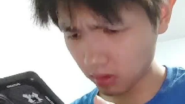 男生的小丑瞬间