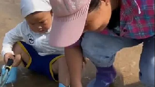 户外赶海抓海鲜