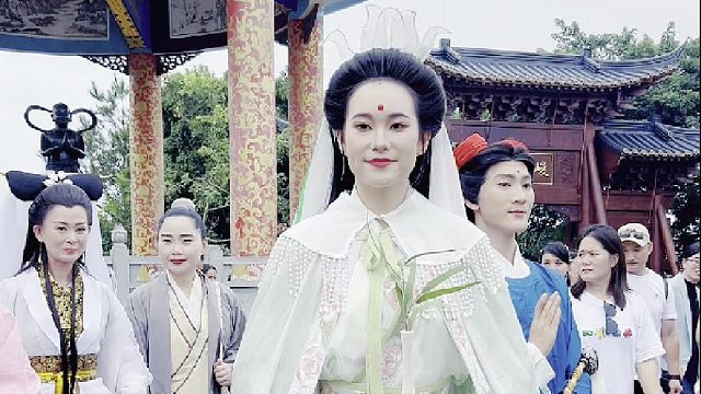 登福山，行好运；春节假期陪着家人朋友来东莞观音山登高许愿，过大年！