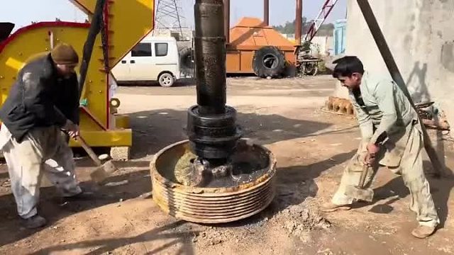 巴基斯坦维修破碎锤轴承杆