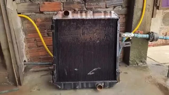 清洗卡车水箱散热器全过程