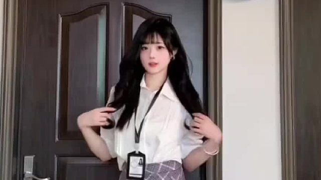 工资发下来还以为pdd买的什么东西退款了#慢摇 #丝滑 #ootd穿搭 #扭一扭 #辣妹