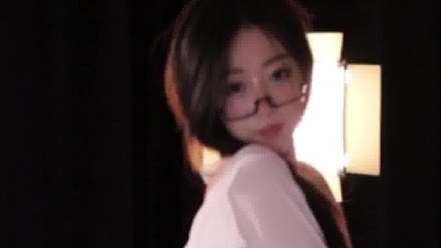 【金琳爱睡觉】劲劲的很安心