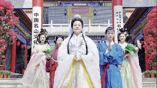 白日莫虚过，青春不再来；东莞观音山来了就好，一顺百顺，心想事成