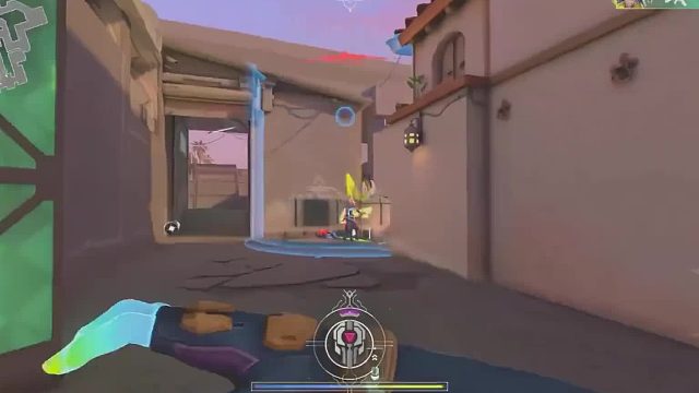 观赏性极高的扫射转移-#无畏契约  #无畏契约瞄准盛宴