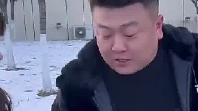 夫妻俩吵架 老公要离婚拦都拦不住 结果…跑得比谁都快侄子吐槽舅舅:全身上下就剩嘴是硬的