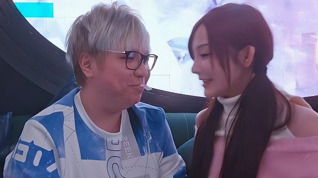 阿布教AJ传纸巾的游戏，没想到AJ这么会玩