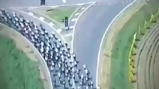 这么多的人，只有他一个人跑对路程吗_