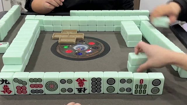 这个牌只抓了两家