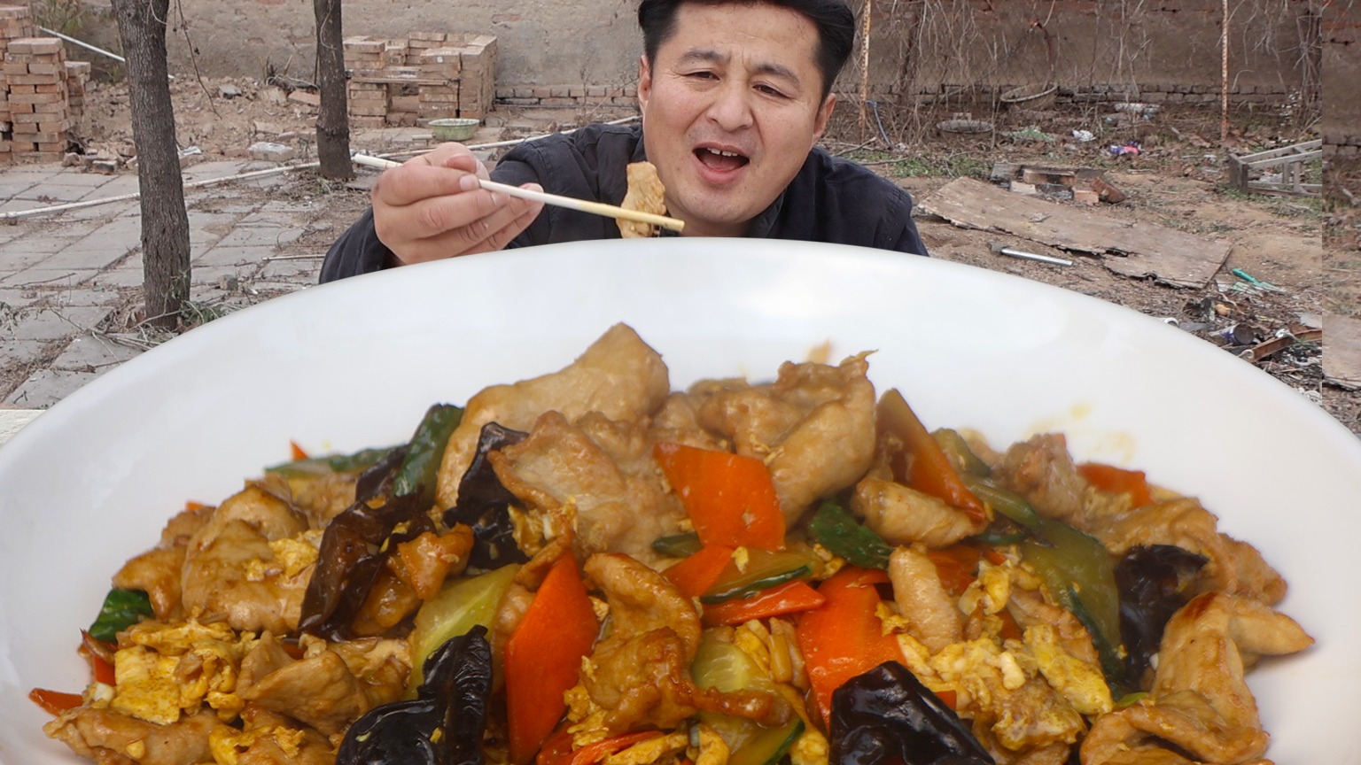 买一条野生大草鱼，做个家常烤鱼，简单好做，香辣美味，过瘾