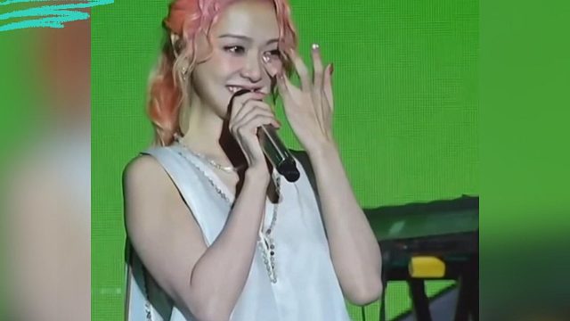 难过到语无伦次了还要强颜欢笑