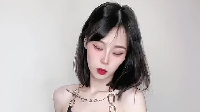 唯有你的容貌令人心动