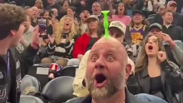 爵士队的吉祥物从不失手！