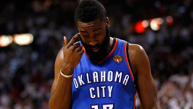 老流氓：不说话装高手-片段1