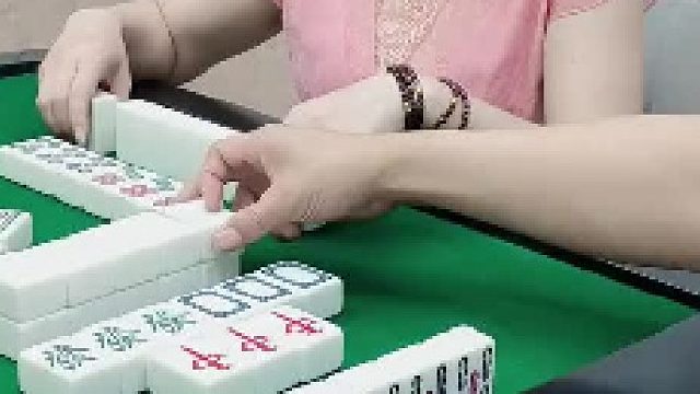 哦吼！湖北卡五星大神。列牌你会杠吗？