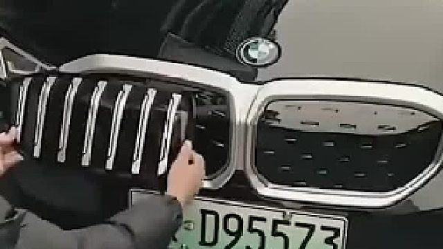 宝马电车装上风挡，秒变宝马油车，这司机的自信不就来了吗