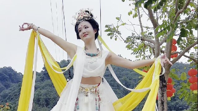 花开富贵，周末来东莞观音山体验飞天威亚，圆一个仙女梦、飞天梦